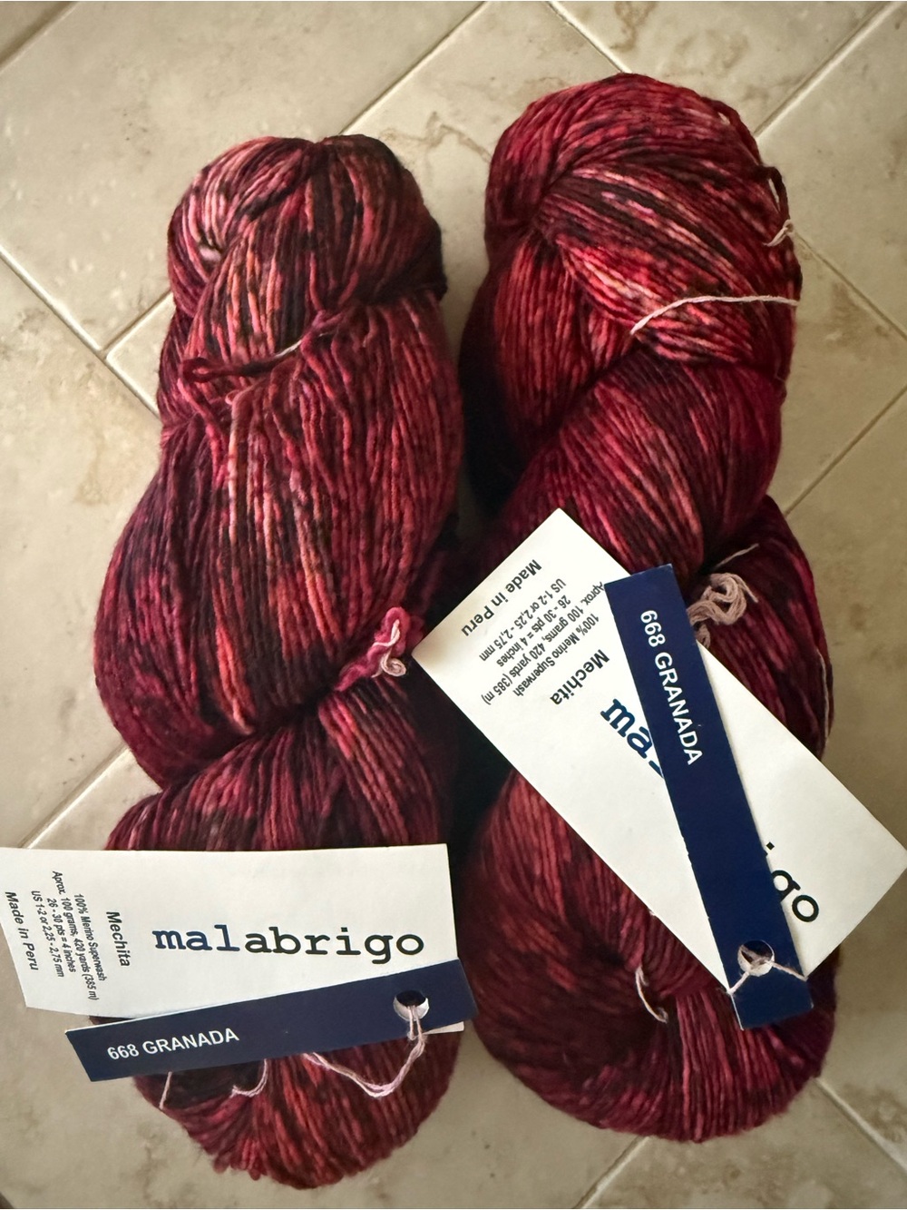Malabrigo Mechita Yarn - 668 Granada (Red/Black Mix) - Picture 2 of 4